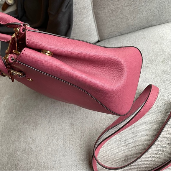 SOLD Michael Kors small Sutton saffiano bag - Picture 5 of 11